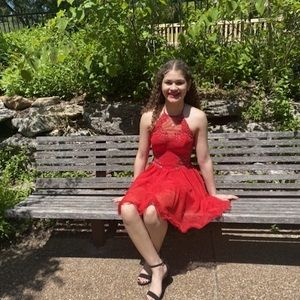 Meet your Posher, Desiree